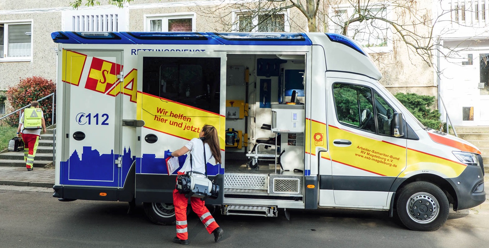 Rettungswagen web.jpg